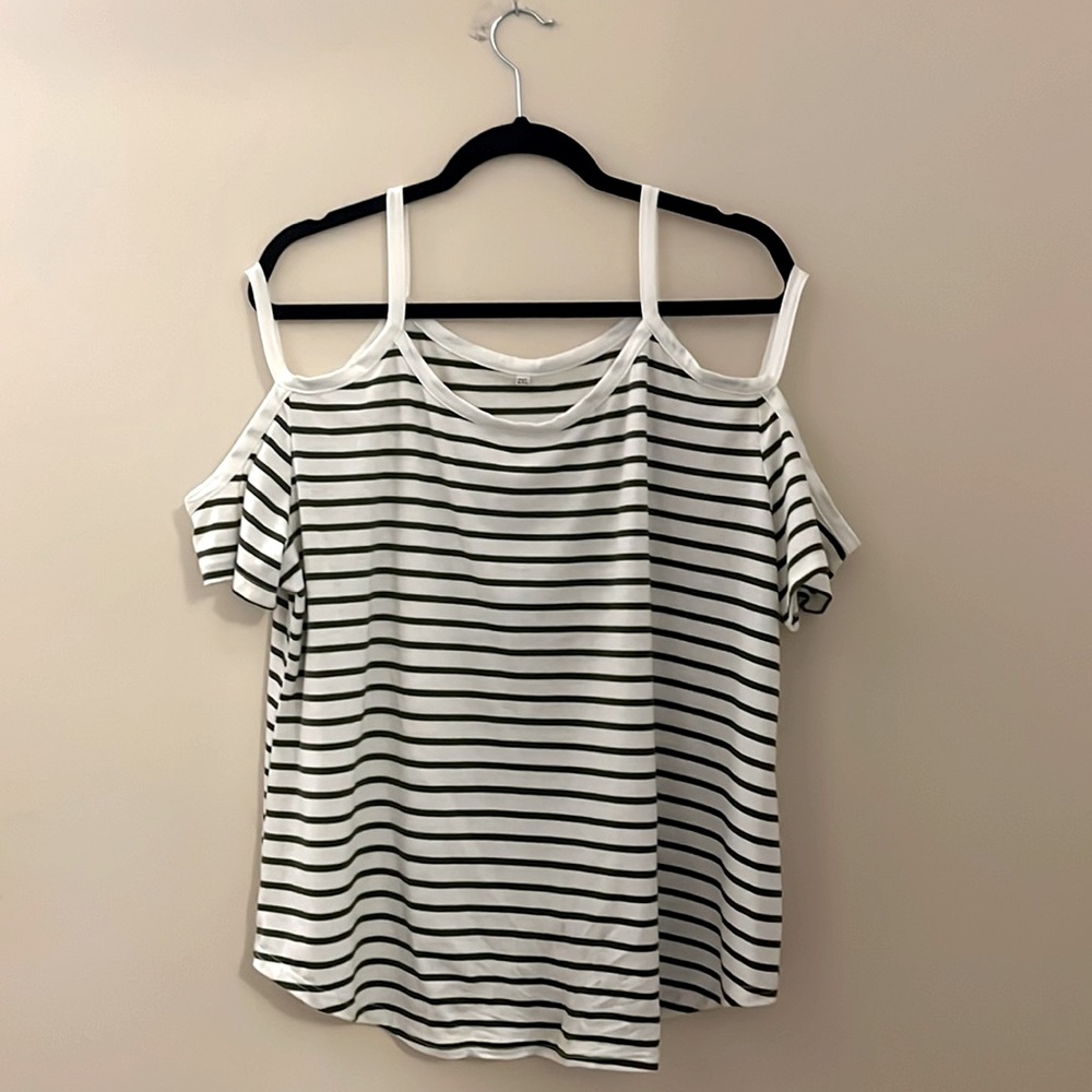 Cold Shoulder Women’s Army Green & White Striped Shirt Size 2X